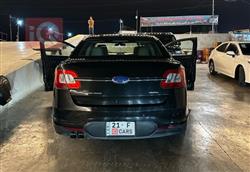 Ford Taurus